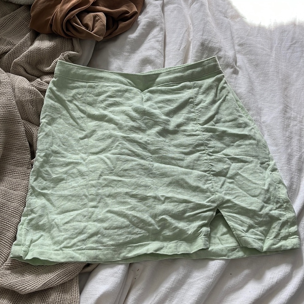 Abercrombie & Fitch - Linen Mini Skirt with Small Slit